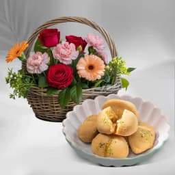 Mixed Flowers N Jalbhara Sandesh Gift 1