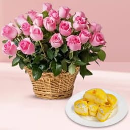 Charming Rosy Delight with Creamy Indulgence 1