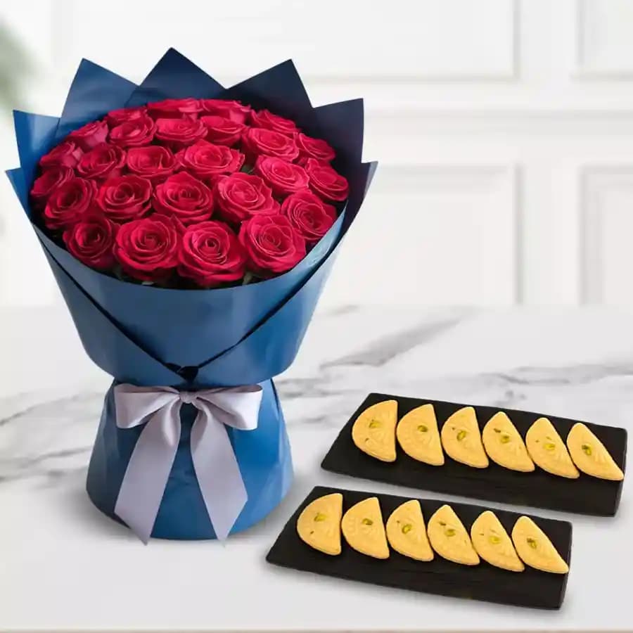 Elegant Roses N Chandrapuli Bliss