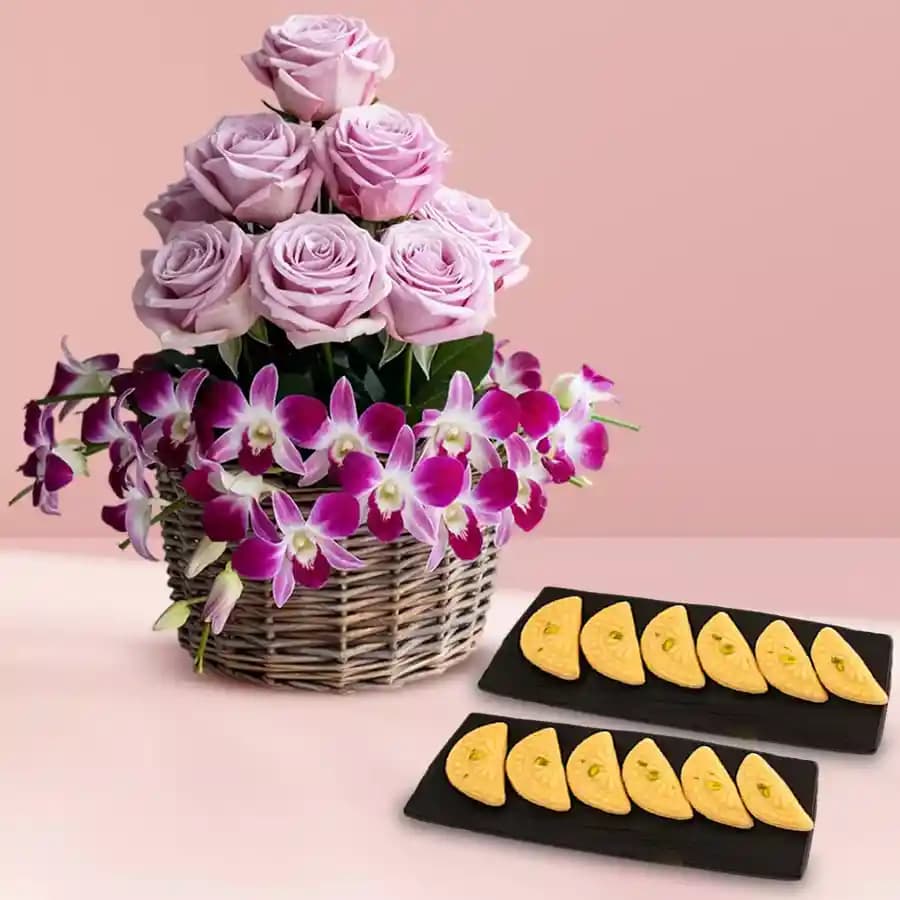 Luxurious Flowers N Chandrapuli Ensemble