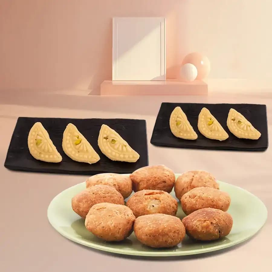 Crispy Kachori N Chandrapuli Set