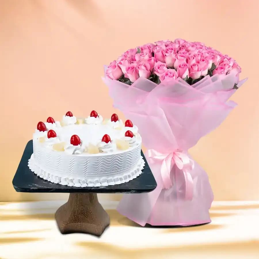 Tropical Pineapple Bliss & Elegant Roses