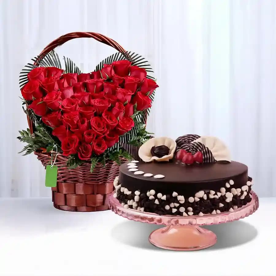 Decadent Chocolate Cake with Elegant Rose Arrangement