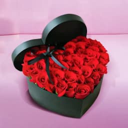 Heart Shaped Red Rose Arrangement 1