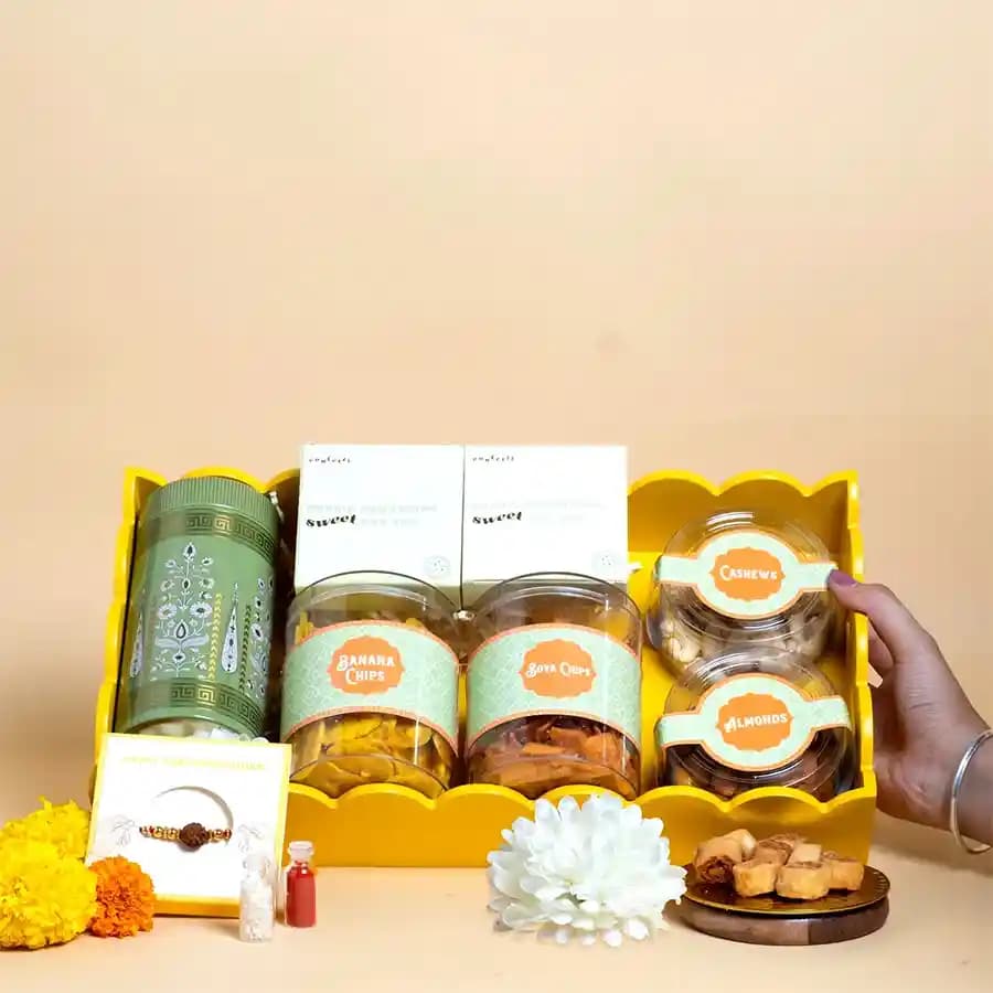 Festive Crunch Delight Tray