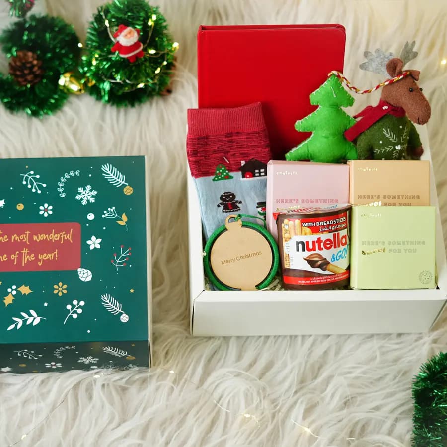 Cheerful Christmas Treats Box