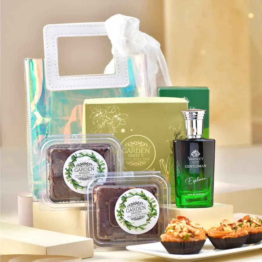 Gourmet Indulgence Gift Bag