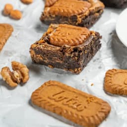Biscoff & Walnut Romance Brownies 1