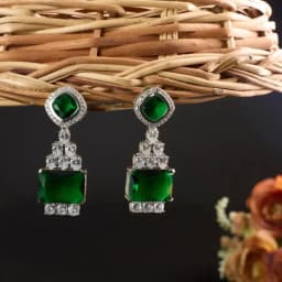 Opulent Emerald Cascade Earrings 1