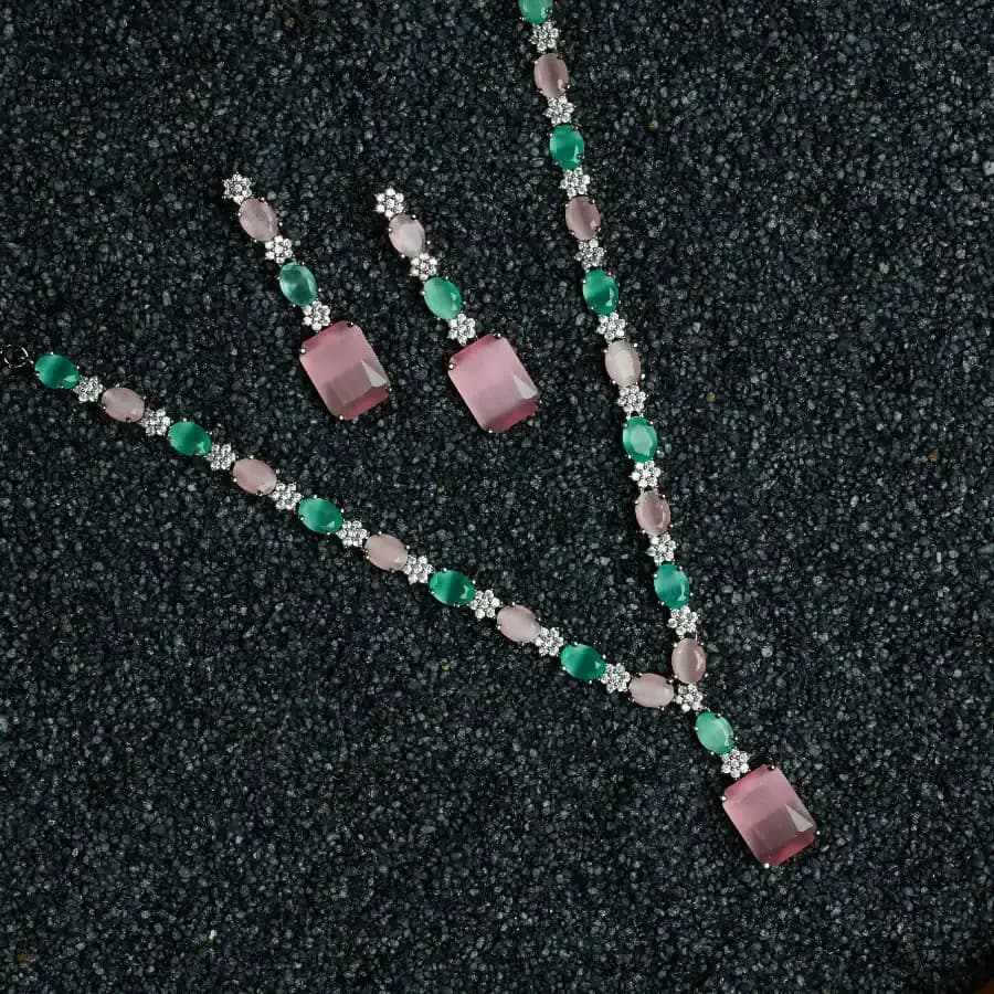 Glamorous V-Shaped Stone Jewelry Set