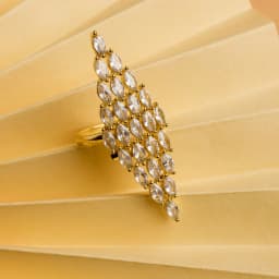 Elegant Kite Pendant 1