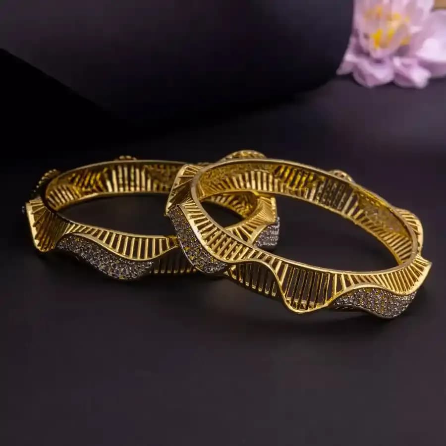 Golden Waves Bangle Set