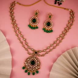 Glimmering Emerald Bridal Ensemble 1