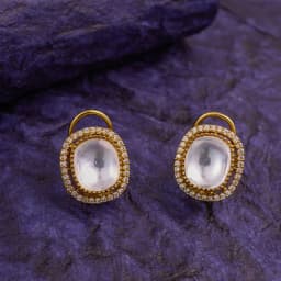 Luminous Kundan Drop Earrings 1
