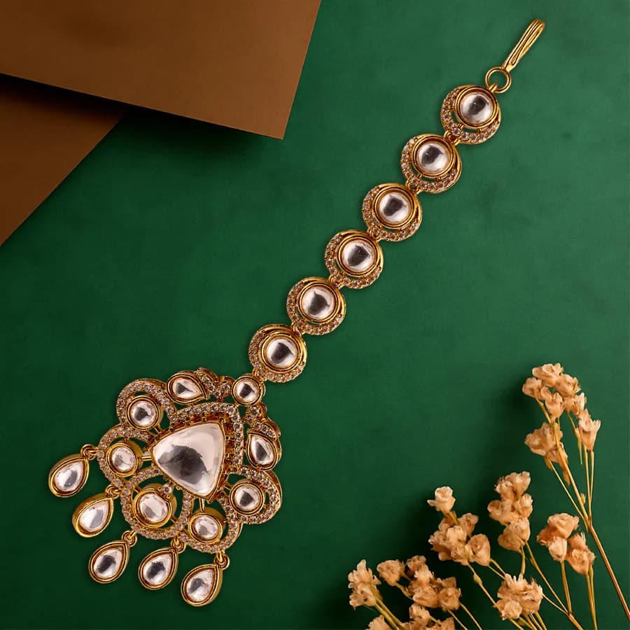 Elegant Kundan Mirror Bridal Maangtikka