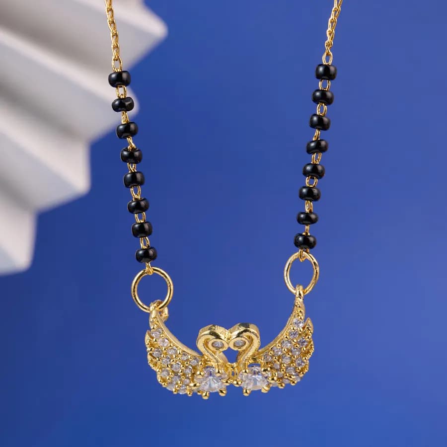 Elegant Heart-Shaped Swan Mangalsutra