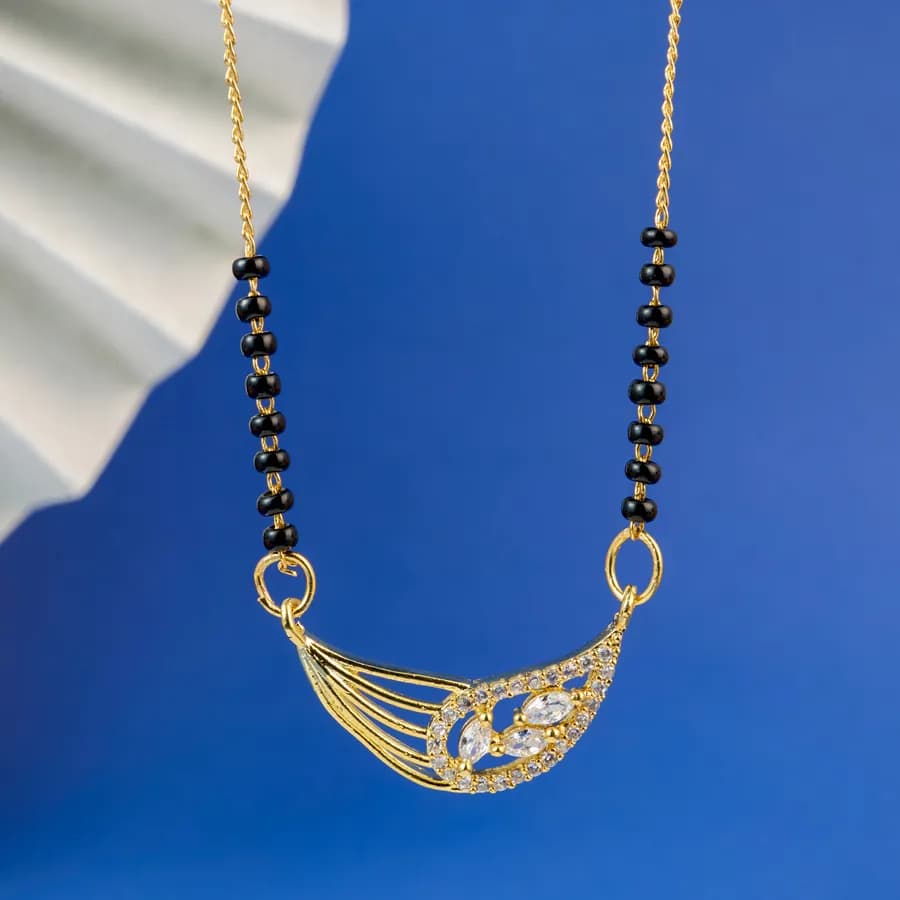 Elegantly Crafted Leaf Motif Mangalsutra