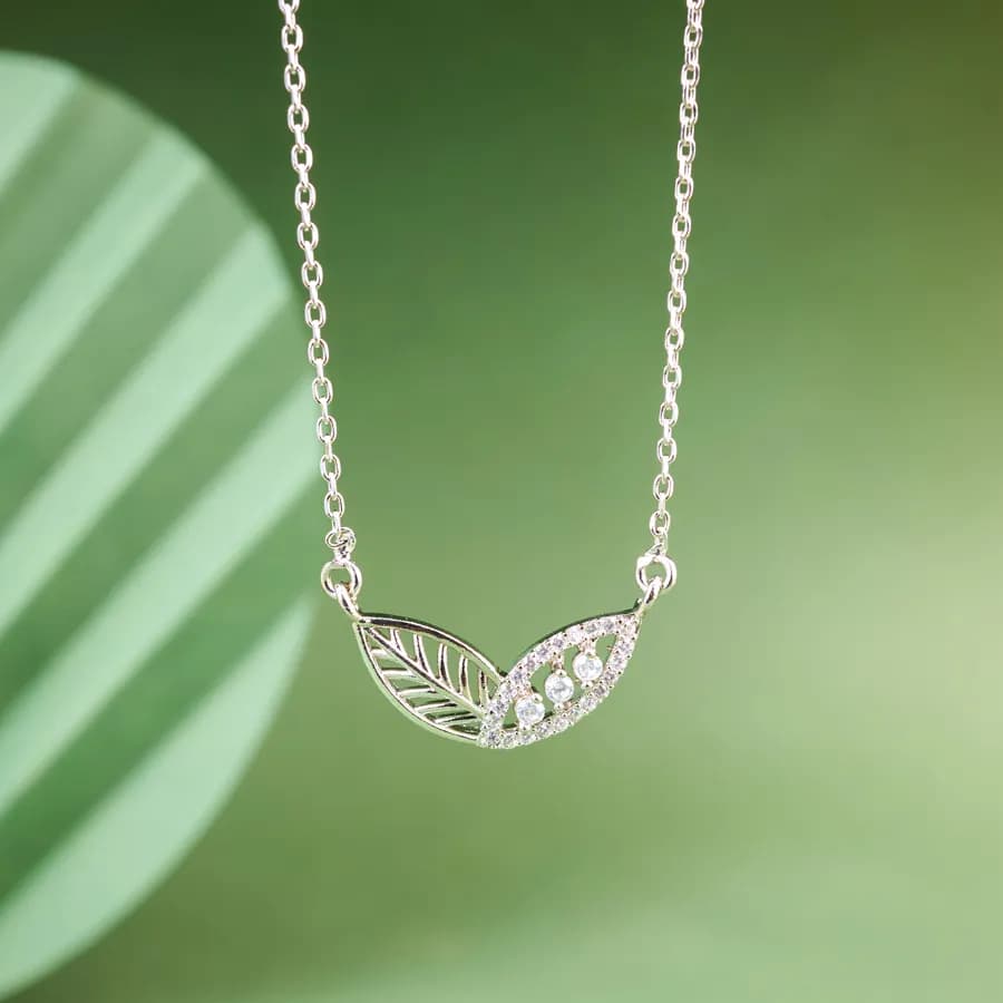 Graceful Nature-Inspired Silver Chain