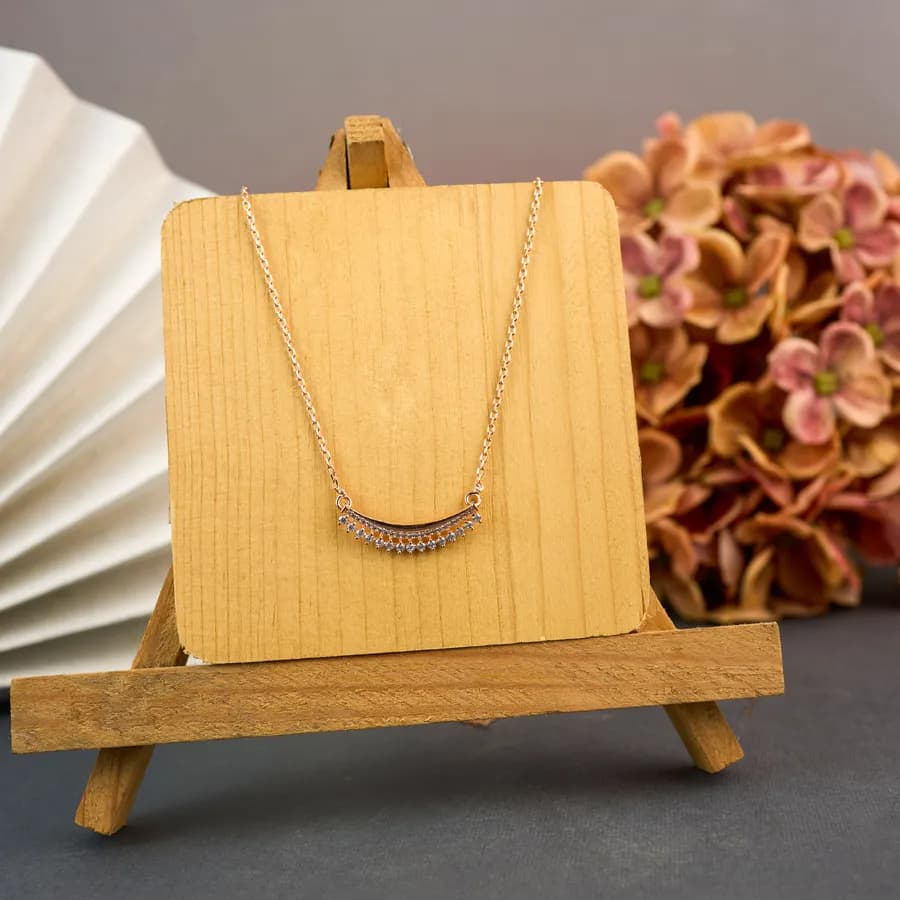 Blush Elegance Curved Necklace