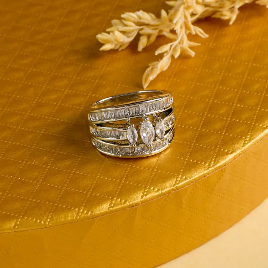 Elegant Silver Marquise Band Ring