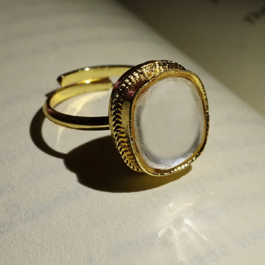 Radiant Kundan Elegance Ring