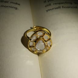 Regal Kundan Charm Ring 1