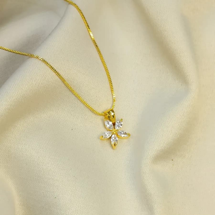 Charming Floral Gold Necklace