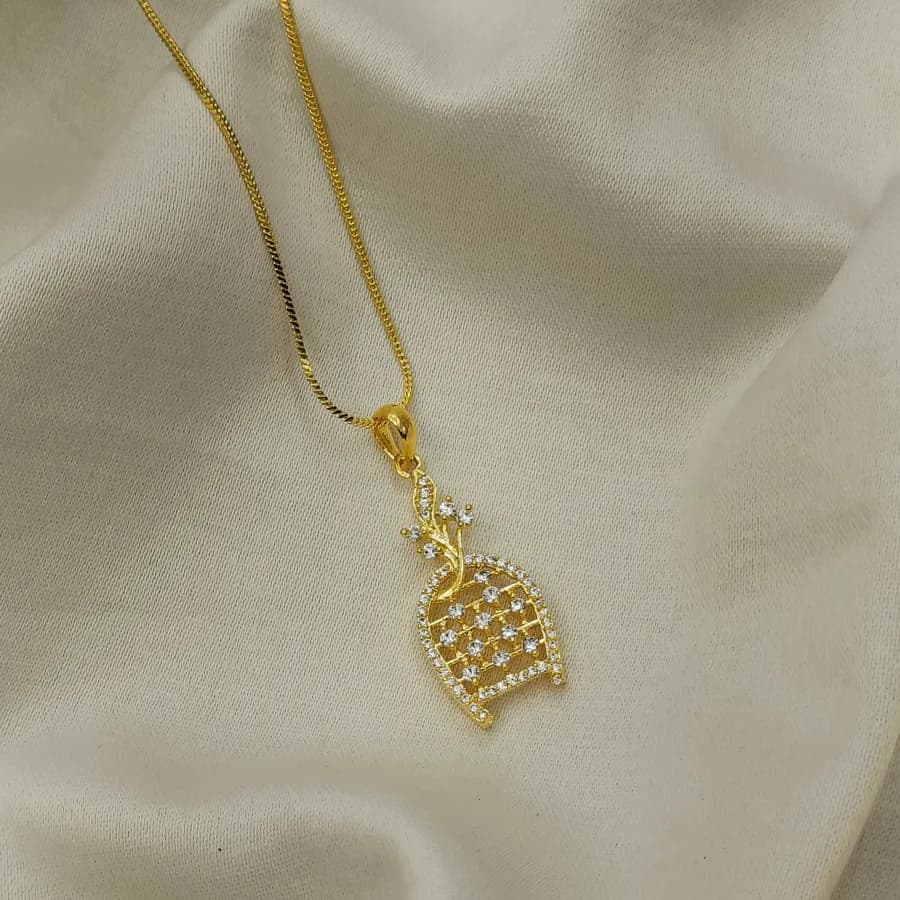 Chic Blossom Gold Pendant Necklace