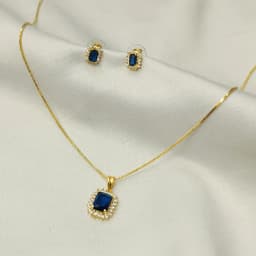 Regal Sapphire and Gold Jewelry Ensemble 1