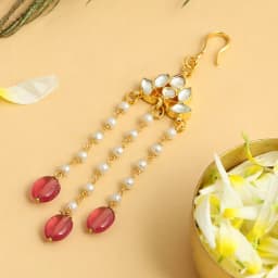 Chic Cascade Pearl Hair Clip 1