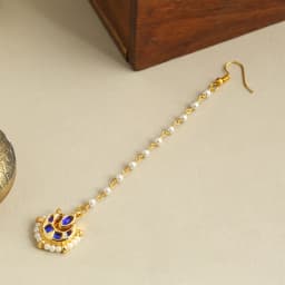 Classic Elegance Pearl Hair Accessory 1