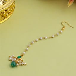 Elegant Pearl and Gold Maang Tikka 1