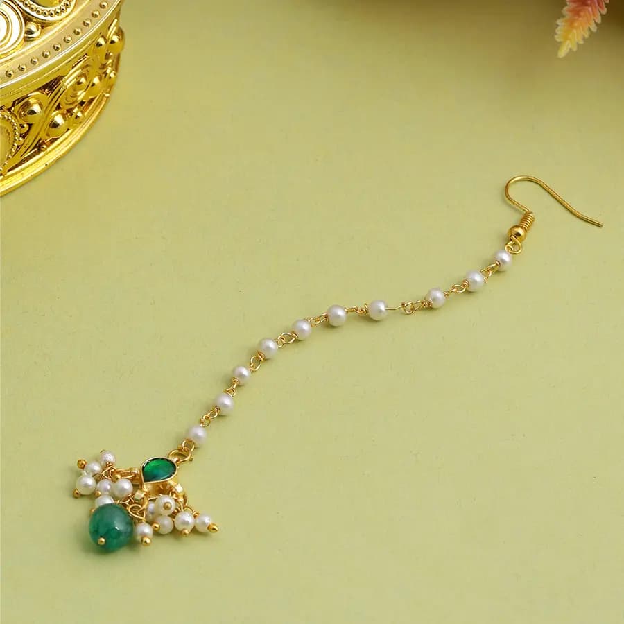 Elegant Pearl and Gold Maang Tikka