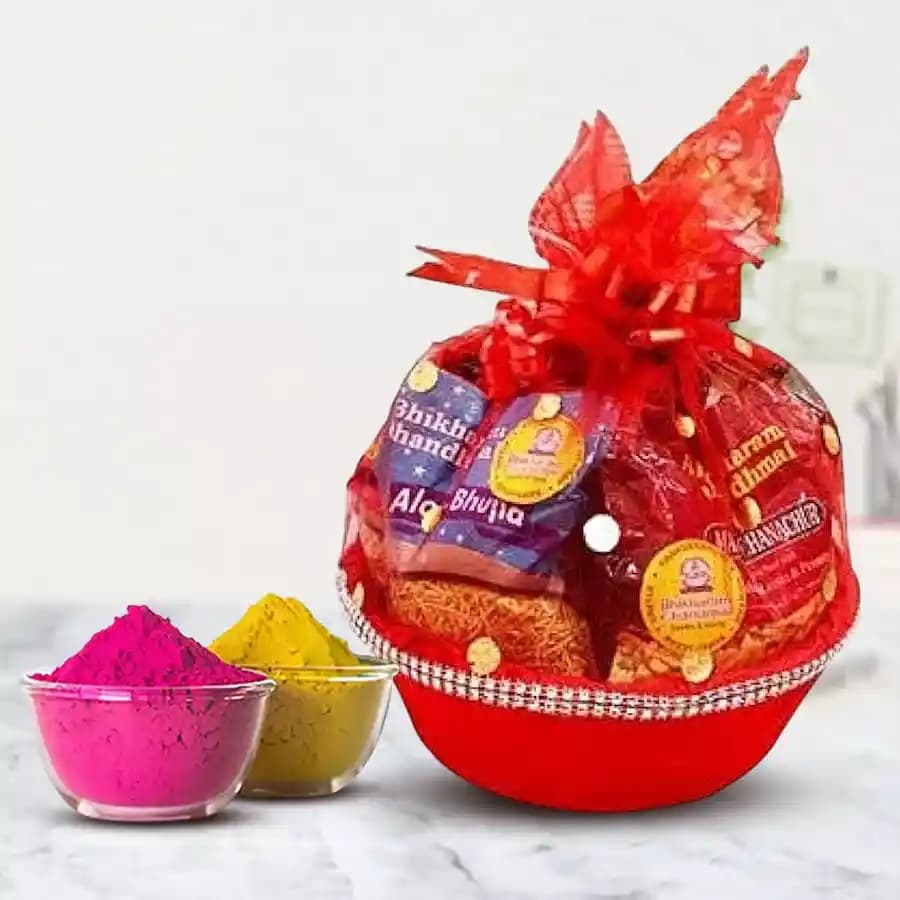 Exclusive Munches Gift Basket for Holi