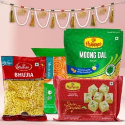 Exquisite Evening Snacks N Bandhanwar Gift Combo for Diwali 1