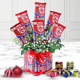Outstanding Merry Christmas Extravaganza of Kitkat Chocolates 1
