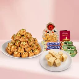 Sumptuous Pyramid Baklava with Choco N Sweets 1