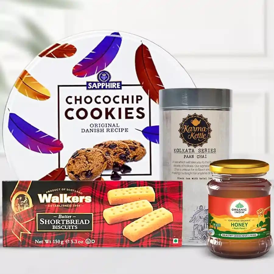 Gourmet Paan Tea & Savory Snack Basket