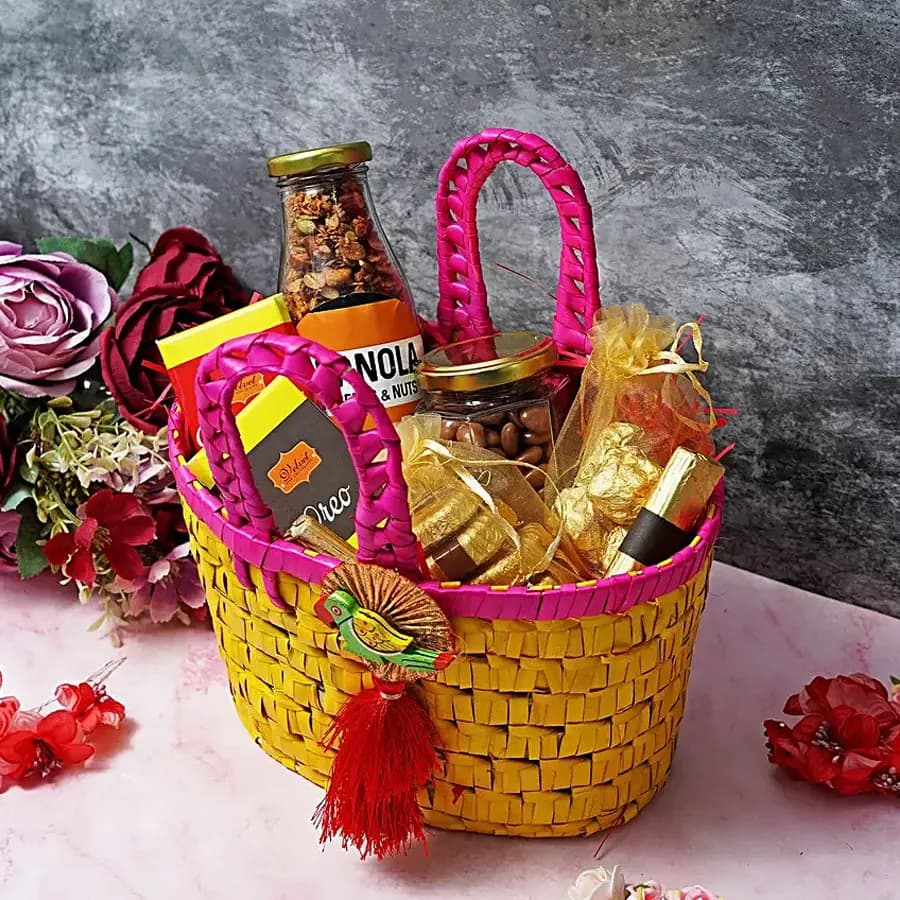 Moms Day Special Sweet Treat Basket
