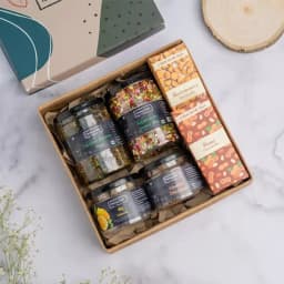 Delightful Fusion of Mukhwas & Artisan Chocolates 1