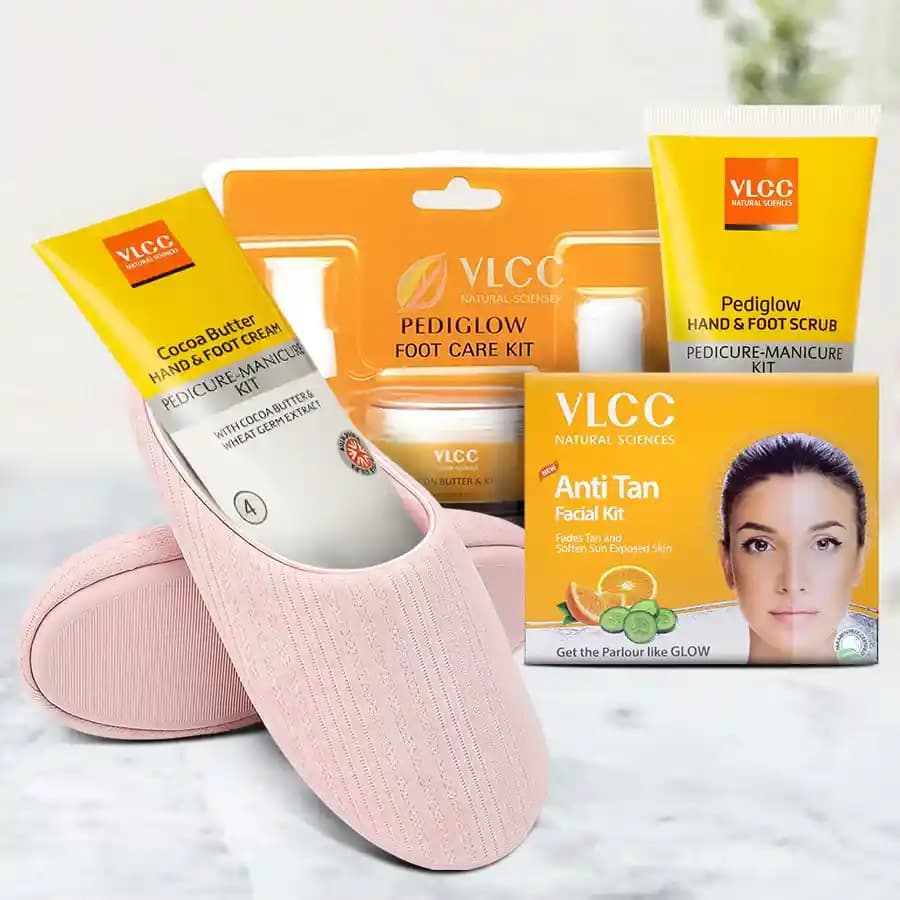 Amazing Warm Slippers with VLCC Foot Care Cream Set