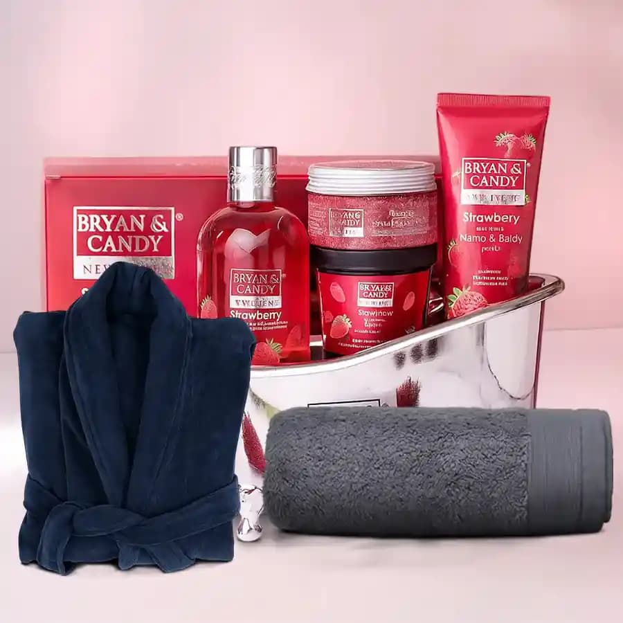 Amazing Strawberry Bath Tub Combo with Bathrobe N Bath Towel
