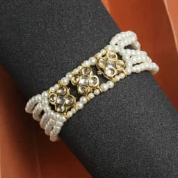 Luxe Kundan N Pearl Bracelet 1