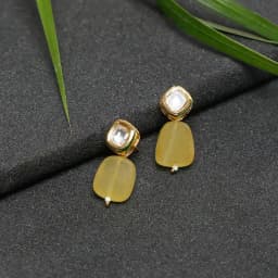 Stylish Kundan Earrings Pair 1