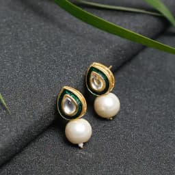Gorgeous Kundan Earrings 1