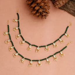 Stylish Green Beads Kundan Anklets 1