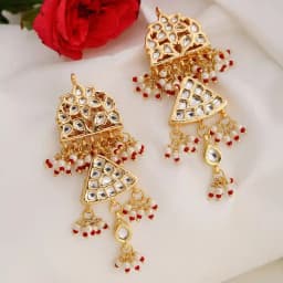 Graceful Kundan Earrings 1