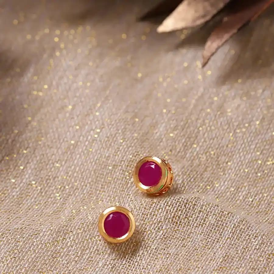 Chic Red Kundan Studs