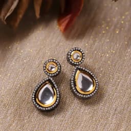 Chic Kundan Gem Studs 1