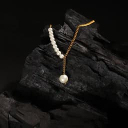 Sophisticated White Gold Gift Necklace 1